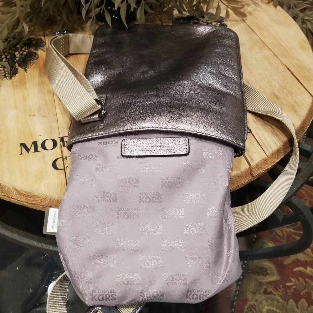 MICHAEL KORS Swarovski Crystal Purse - Picture 8 of 9